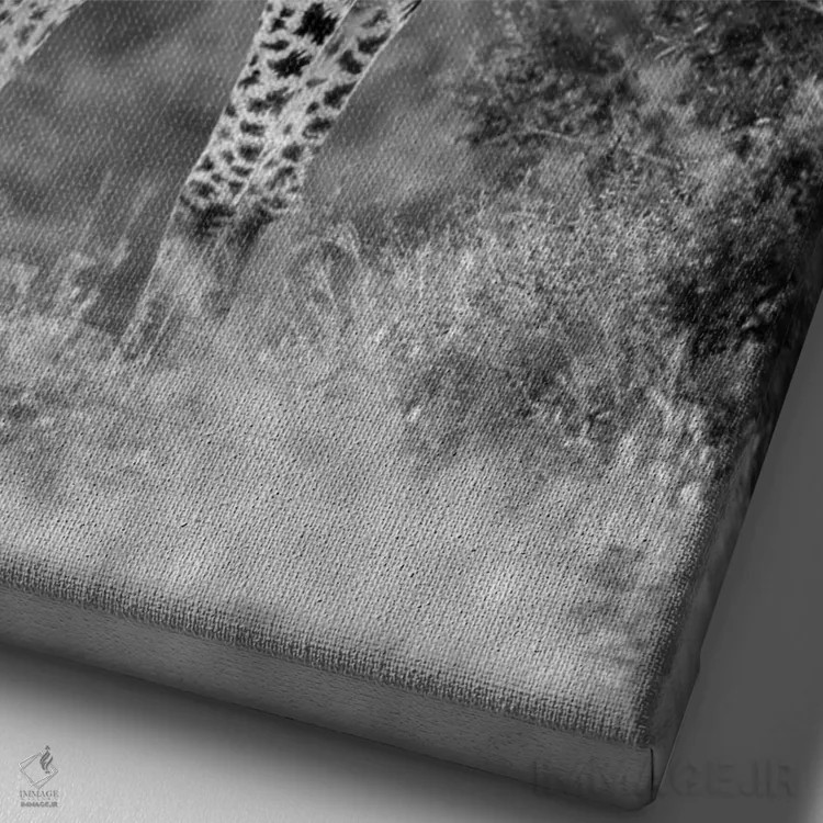 تابلو دکوراتیو زرافه باوقار اثر اندرز یورولف - نمای نزدیک بافت بوم