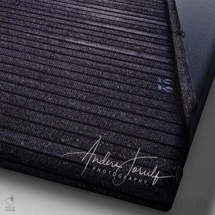 تابلو دکوراتیو پل بر فراز آب ساکت اثر اندرز یورولف - نمای نزدیک بافت بوم