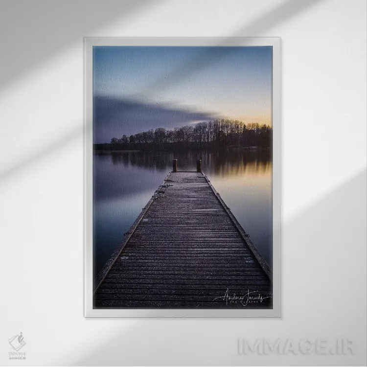 تابلو دکوراتیو پل بر فراز آب ساکت اثر اندرز یورولف - نمای قابدار سفید