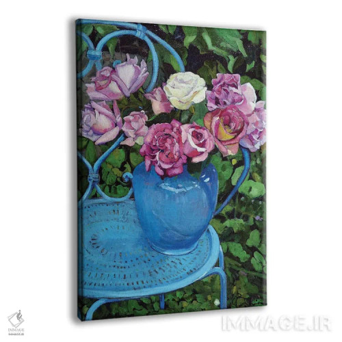 تابلو دکوراتیو صندلی آبی و گل های رز اثر ژان پل کورشیا - نمای پرسپکتیو محصول