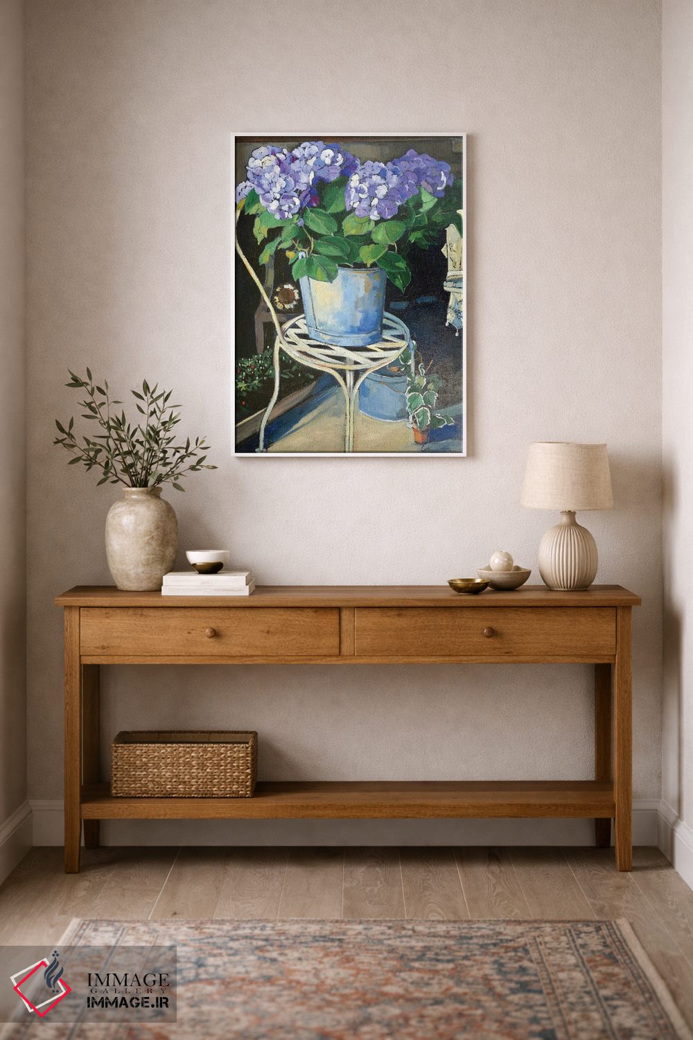 تابلو دکوراتیو گل ادریسی روی صندلی اثر ژان پل کورشیا - D1W