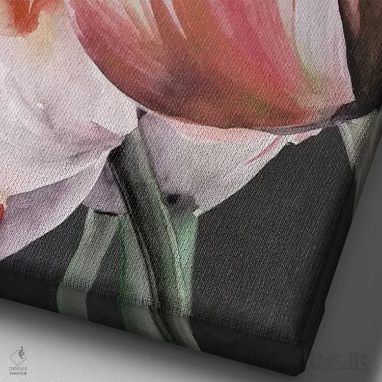 تابلو دکوراتیو لاله های پاستلی به شکل طوطی ۳ اثر جنیفر پکستون پارکر - نمای نزدیک بافت بوم