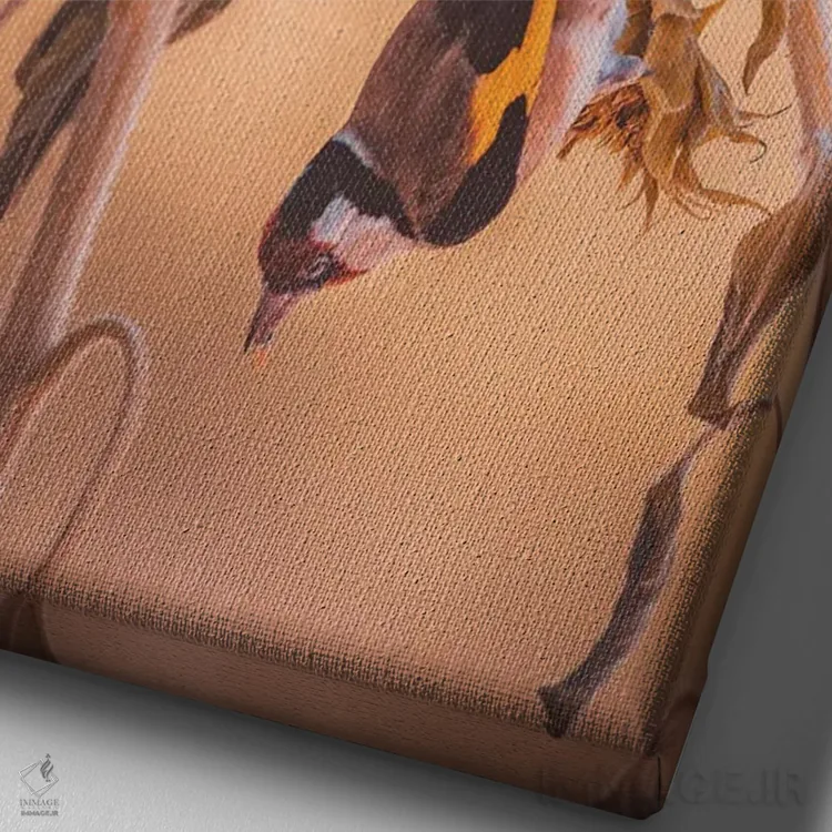 تابلو دکوراتیو سهره ها در حال خوردن بر روی گل های آفتابگردان اثر جفرسون کاستلاری - نمای نزدیک بافت بوم