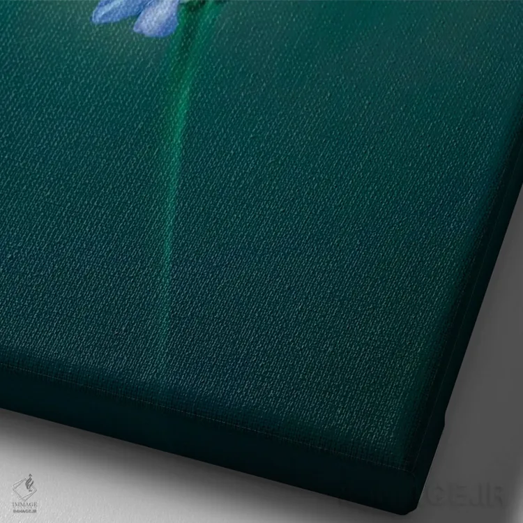 تابلو دکوراتیو پروانه روی گل اثر جفرسون کاستلاری - نمای نزدیک بافت بوم