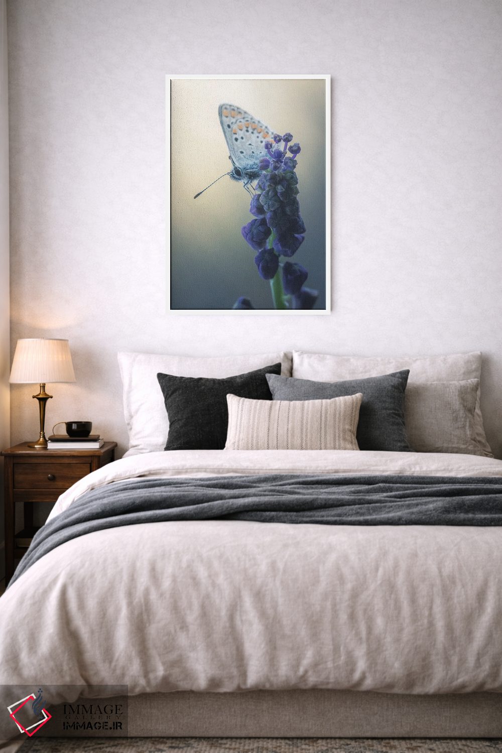 تابلو دکوراتیو پروانه روی گل لامپاسونه اثر جفرسون کاستلاری - D5W