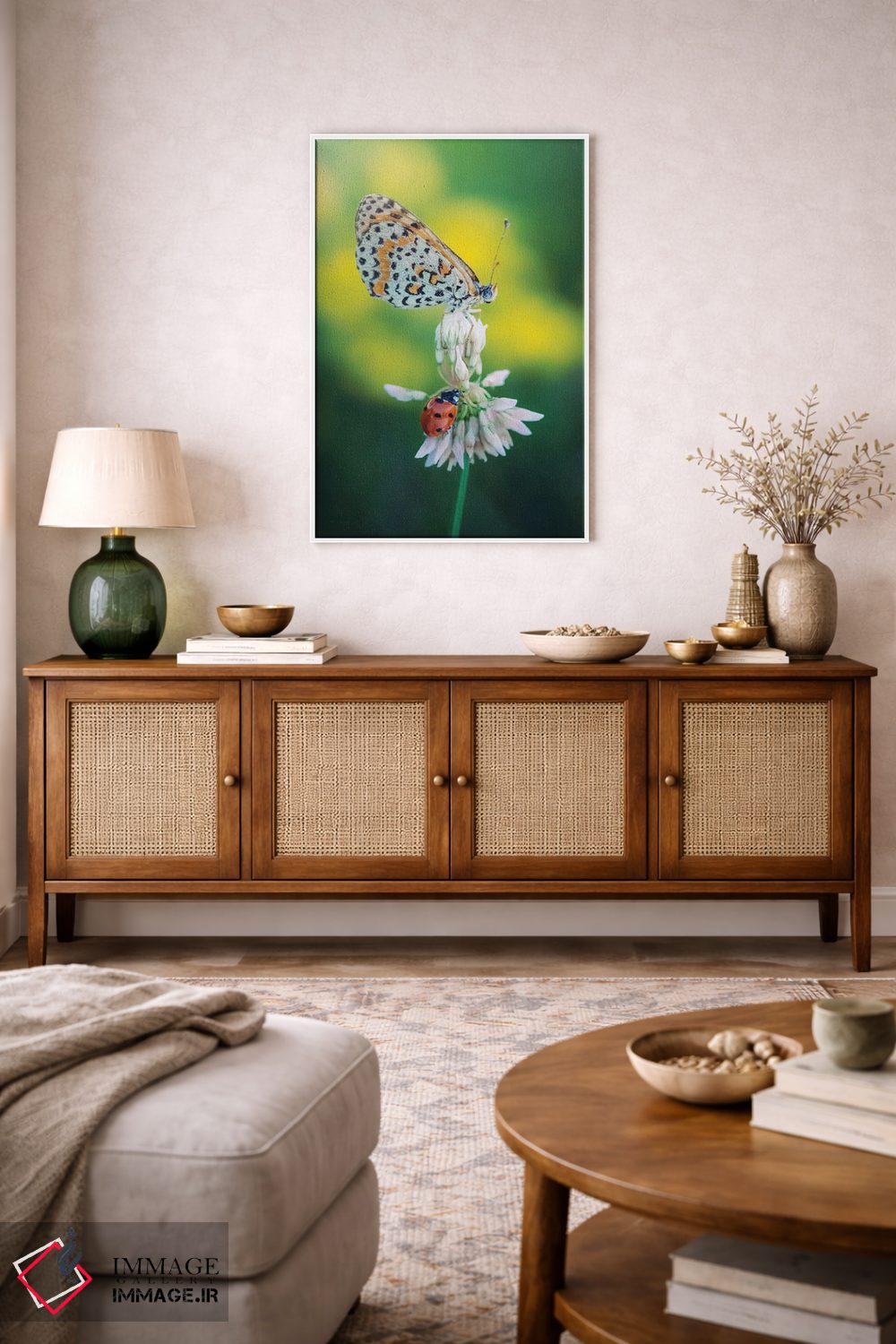 تابلو دکوراتیو پروانه و کفشدوزک روی گل چمنی اثر جفرسون کاستلاری - D2W