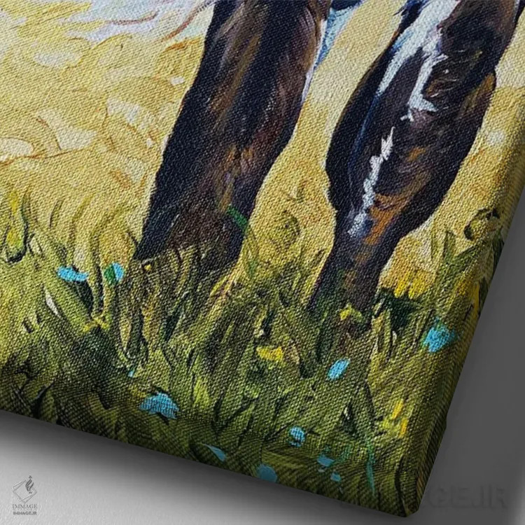 تابلو مدرن گوساله بر روی زمینه طلایی اثر جنیفر رداستریک - نمای نزدیک بافت بوم