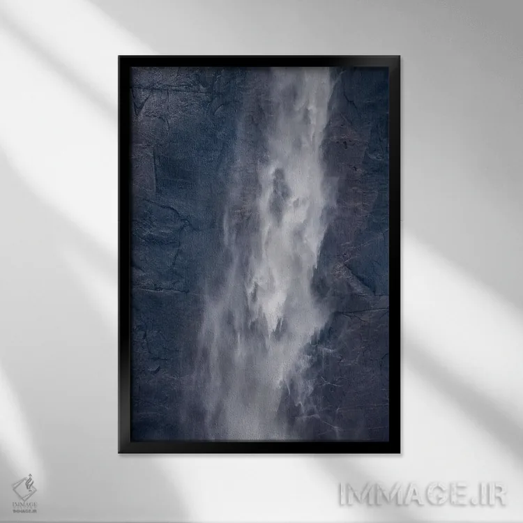 تابلو دکوراتیو آبشار یوسمیتی اثر عکاسی جاناتان راس - نمای قابدار مشکی