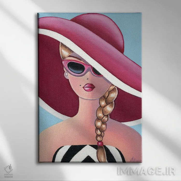 تابلو دکوراتیو کلاه صورتی اثر هنر رترو جولی - نمای روبهرو روی دیوار