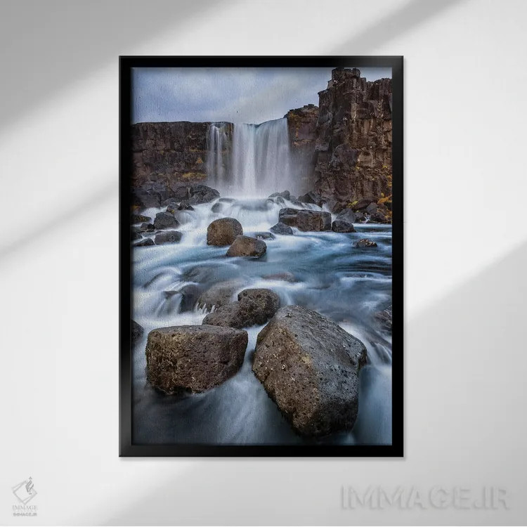 تابلو دکوراتیو Thingvellir National Park, Iceland,آبشار اوکسارافوس، پارک ملی… اثر جین ریکس - نمای قابدار مشکی