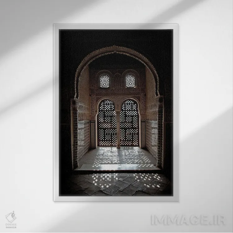 تابلو دکوراتیو Alhambra, Spain,پنجره عربسک در نور خورشید، الحمرا، اسپانیا اثر جین ریکس - نمای قابدار سفید