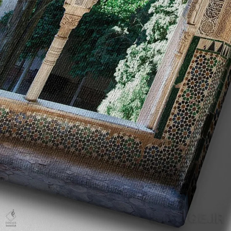تابلو دکوراتیو Alhambra, Spain,پنجره با طراحی موریس الحمرا، اسپانیا اثر جین ریکس - نمای نزدیک بافت بوم