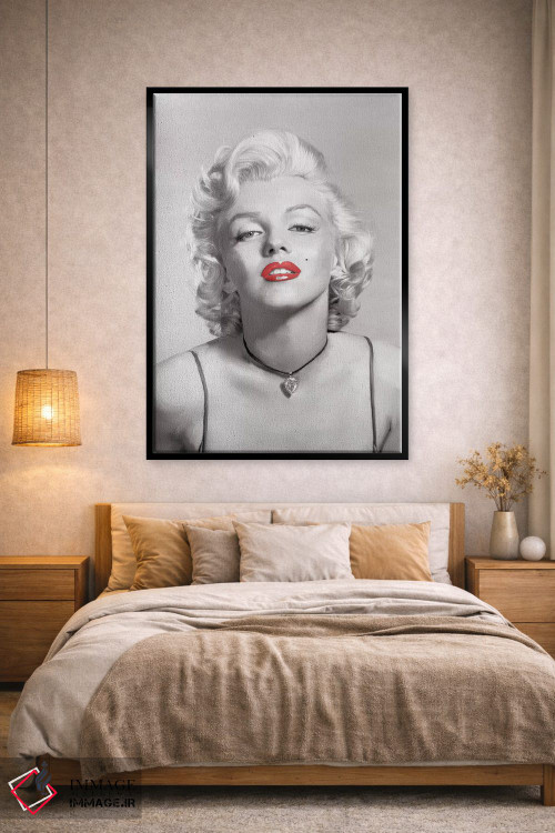 تابلو دکوراتیو نگاه عاشقانه با لب های قرمز در تصویر خاکستری اثر جری مایکلز - D1B