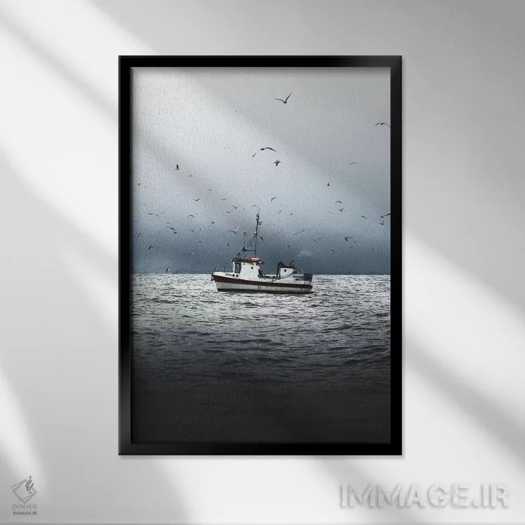 تابلو دکوراتیو قایق تنها اثر جو شاتر - نمای قابدار مشکی