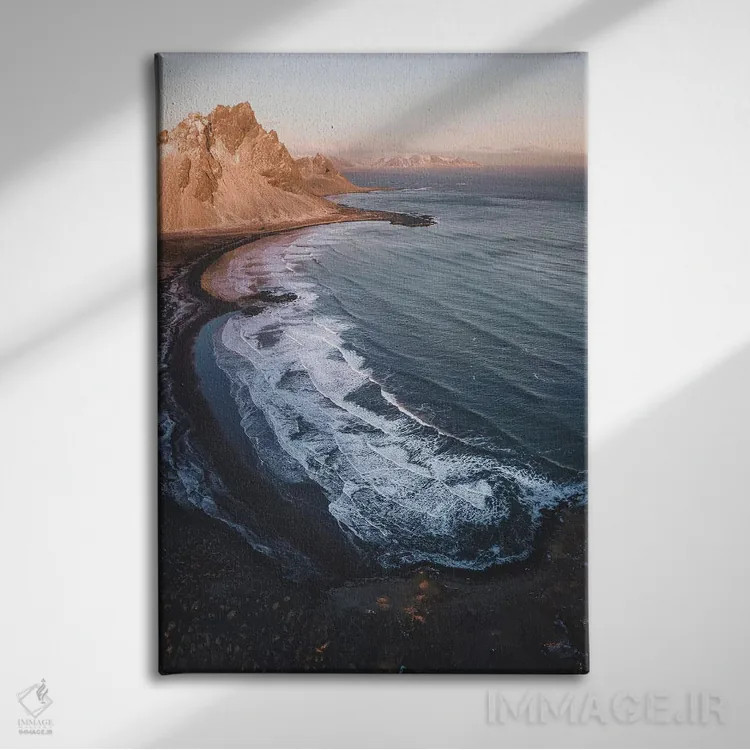 تابلو دکوراتیو شاخ غربی اثر جو شاتر - نمای روبهرو روی دیوار