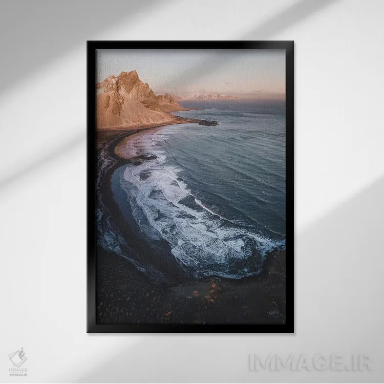 تابلو دکوراتیو شاخ غربی اثر جو شاتر - نمای قابدار مشکی