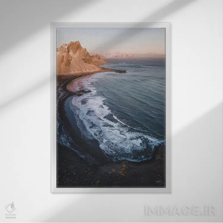 تابلو دکوراتیو شاخ غربی اثر جو شاتر - نمای قابدار سفید