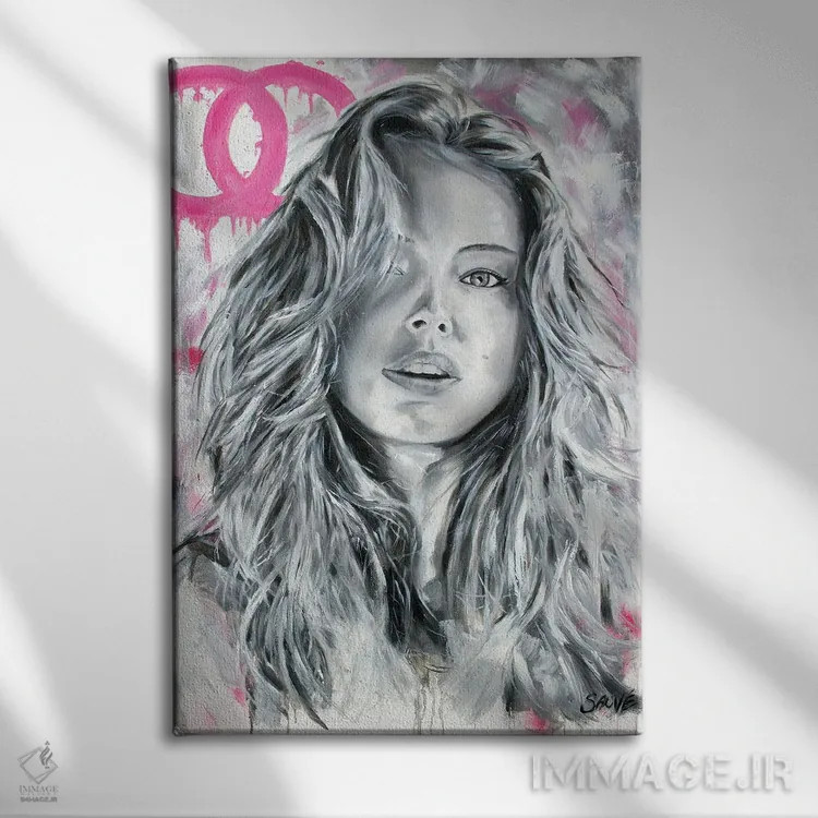 تابلو دکوراتیو دختر مدگرا اثر جیسون سوو - نمای روبهرو روی دیوار