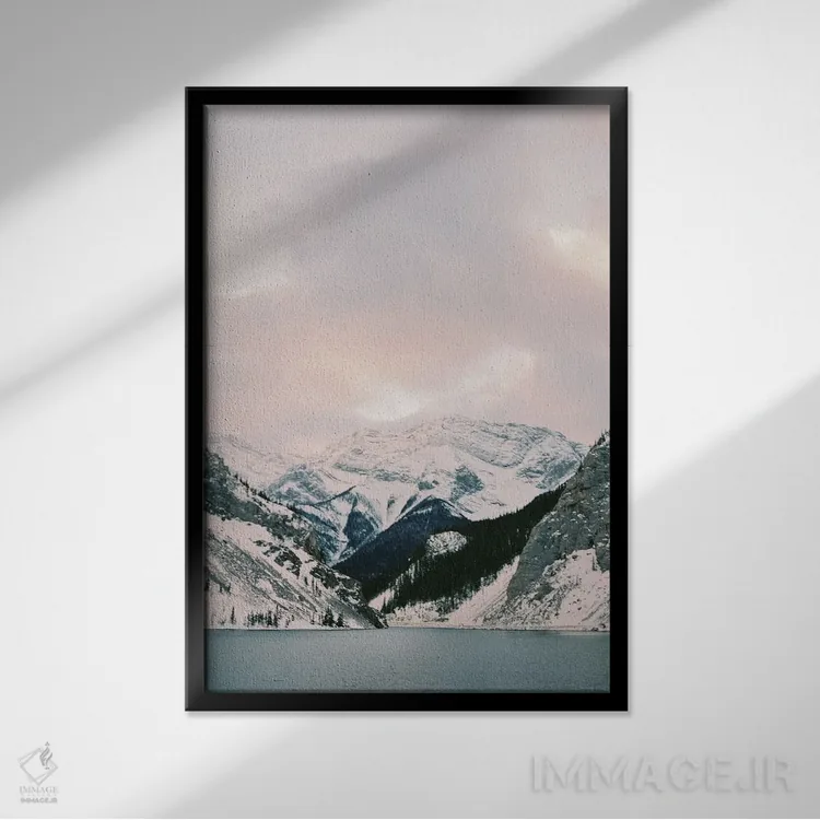 تابلو دکوراتیو غروب کوهستان اثر جاستین میلتون - نمای قابدار مشکی