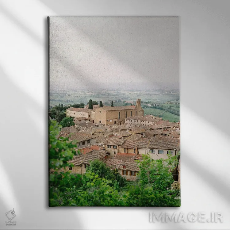 تابلو دکوراتیو تپه های حومه ایتالیا اثر جاستین میلتون - نمای روبهرو روی دیوار