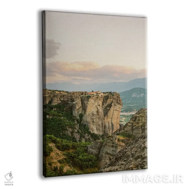 تابلو دکوراتیو مته ئورا در طلوع آفتاب اثر جاستین میلتون - نمای پرسپکتیو محصول