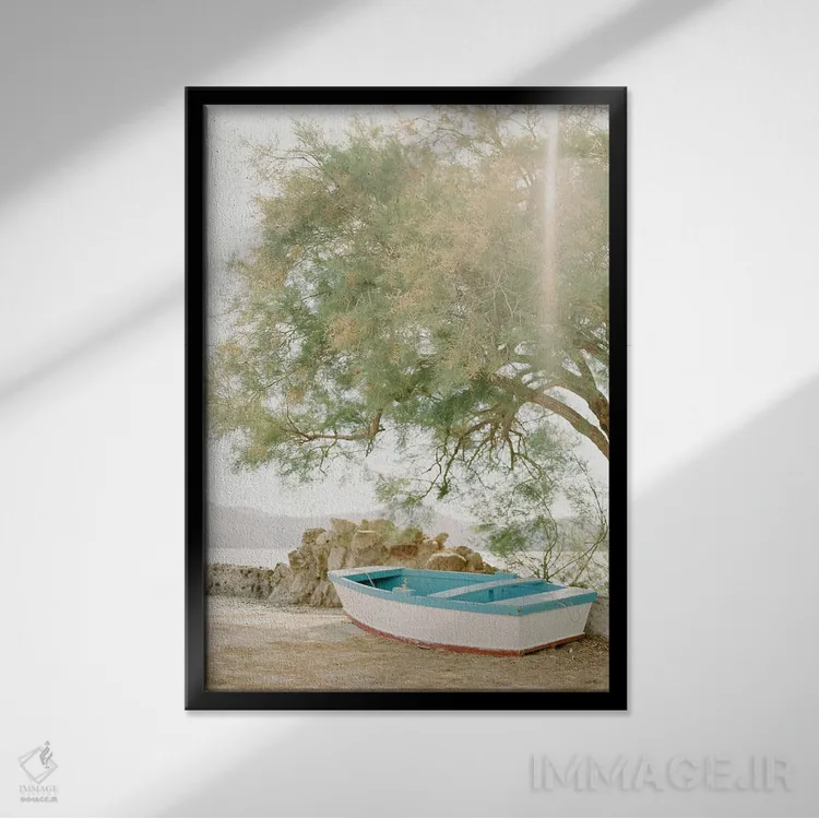 تابلو دکوراتیو فرار به جزیره ی یونانی اثر جاستین میلتون - نمای قابدار مشکی