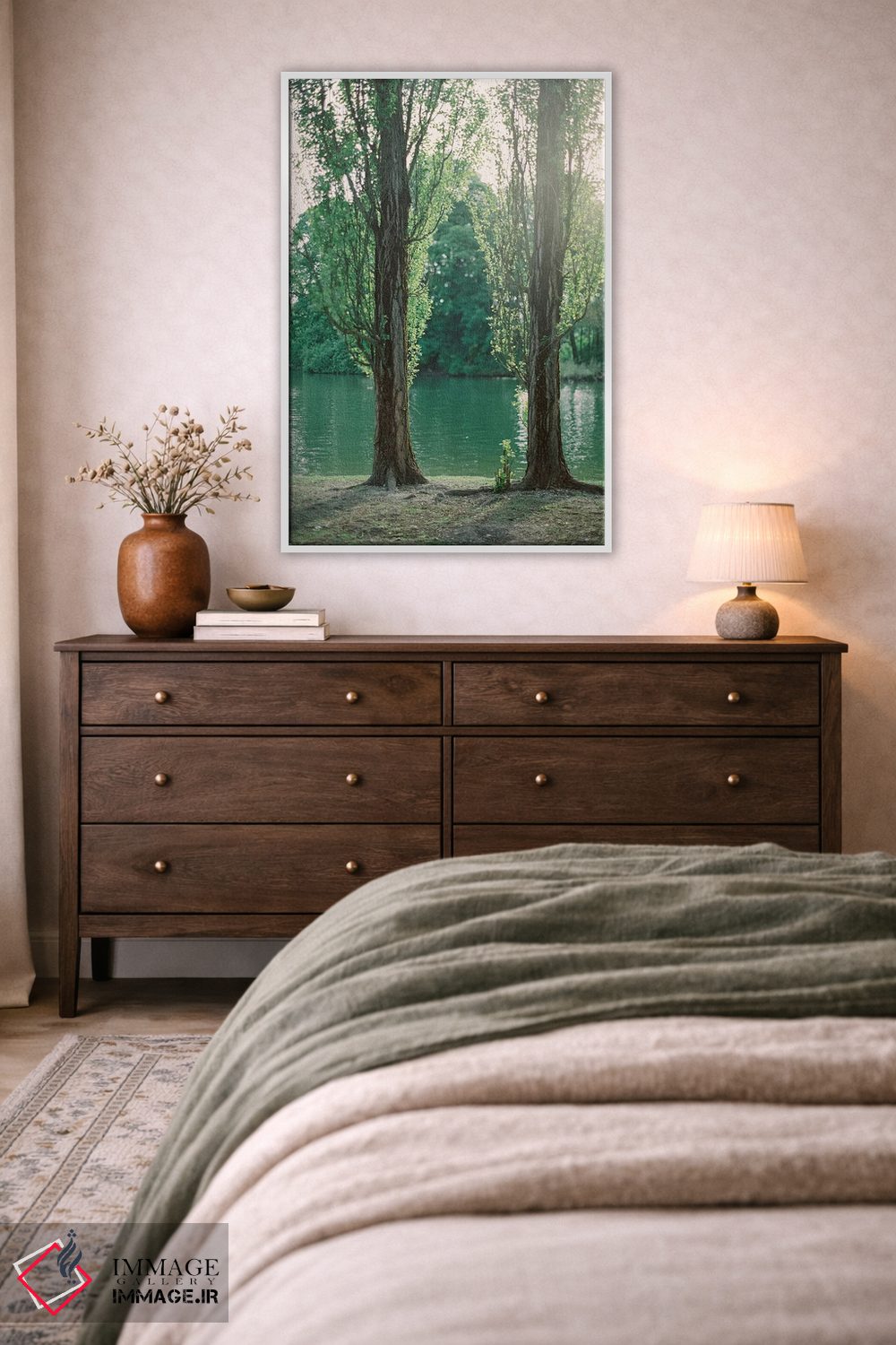 تابلو دکوراتیو درختان کنار دریاچه اثر جاستین میلتون - D2W