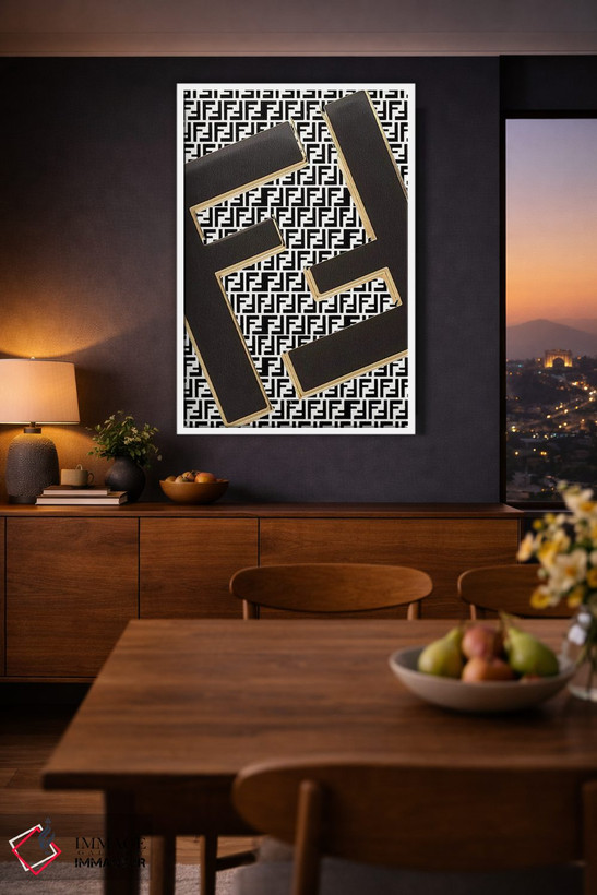 تابلو دکوراتیو طرح لوگوی فندی اثر جولی شریبر - D3W