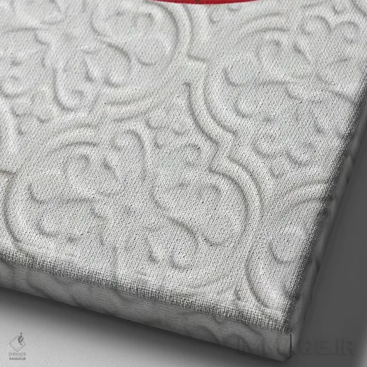 تابلو دکوراتیو طرح لب های قرمز با لوگوی گوچی اثر جولی شریبر - نمای نزدیک بافت بوم