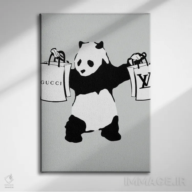 تابلو دکوراتیو پاندای مسلح با گوچی و لویی ویتون اثر جولی شریبر - نمای روبهرو روی دیوار