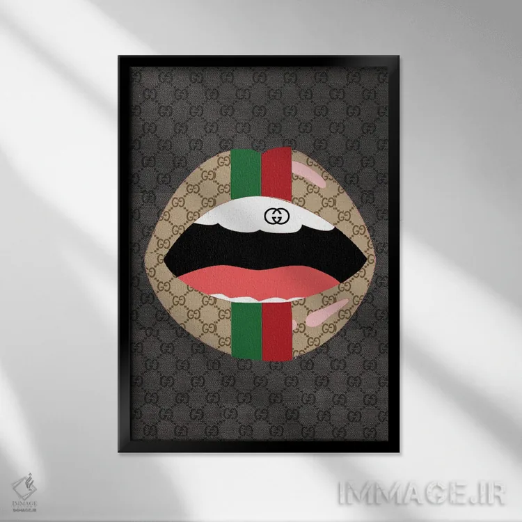 تابلو دکوراتیو لب های لوگوی مشکی گوچی اثر جولی شریبر - نمای قابدار مشکی