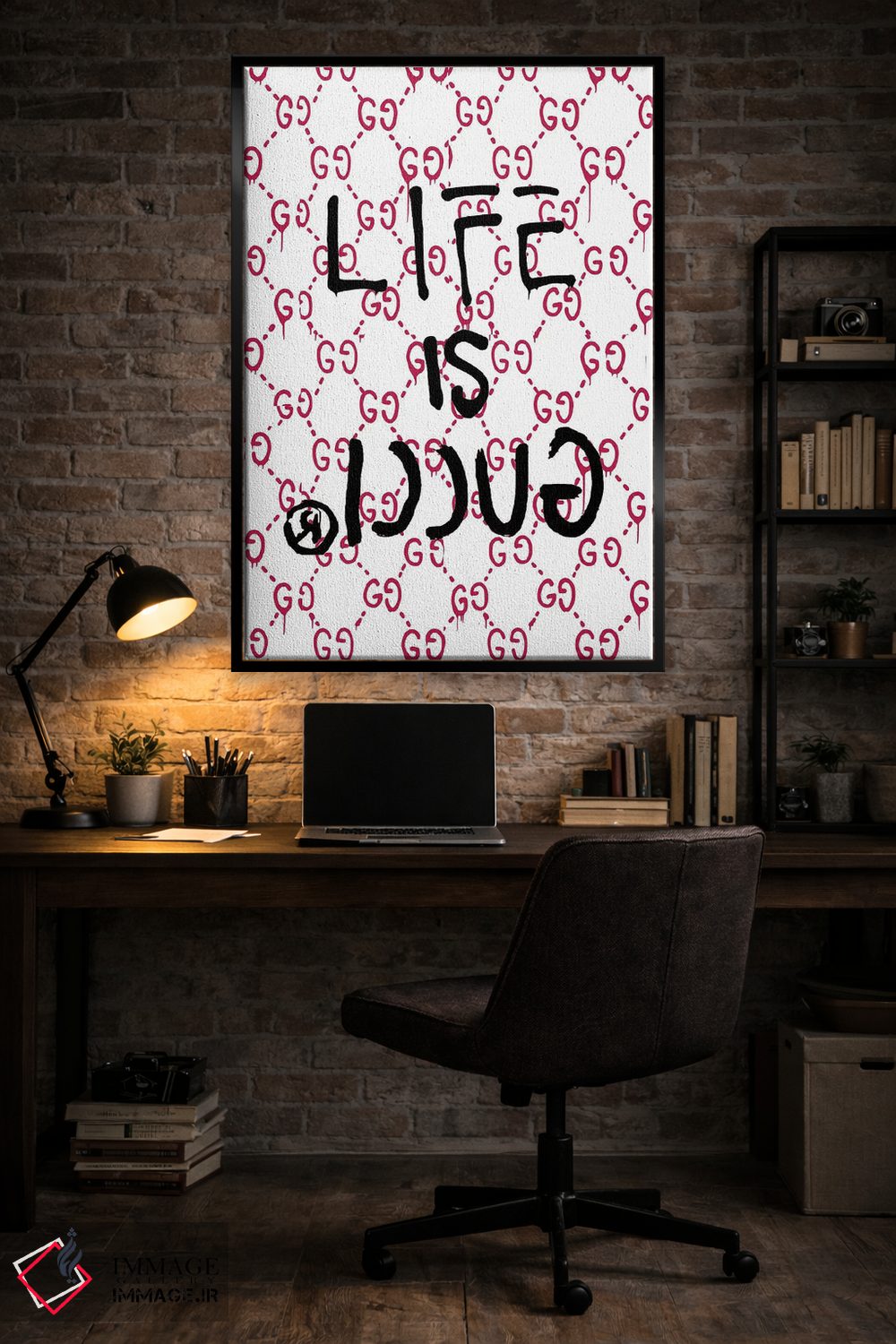 تابلو دکوراتیو لوگوی "زندگی گوچی است" اثر جولی شریبر - D6B