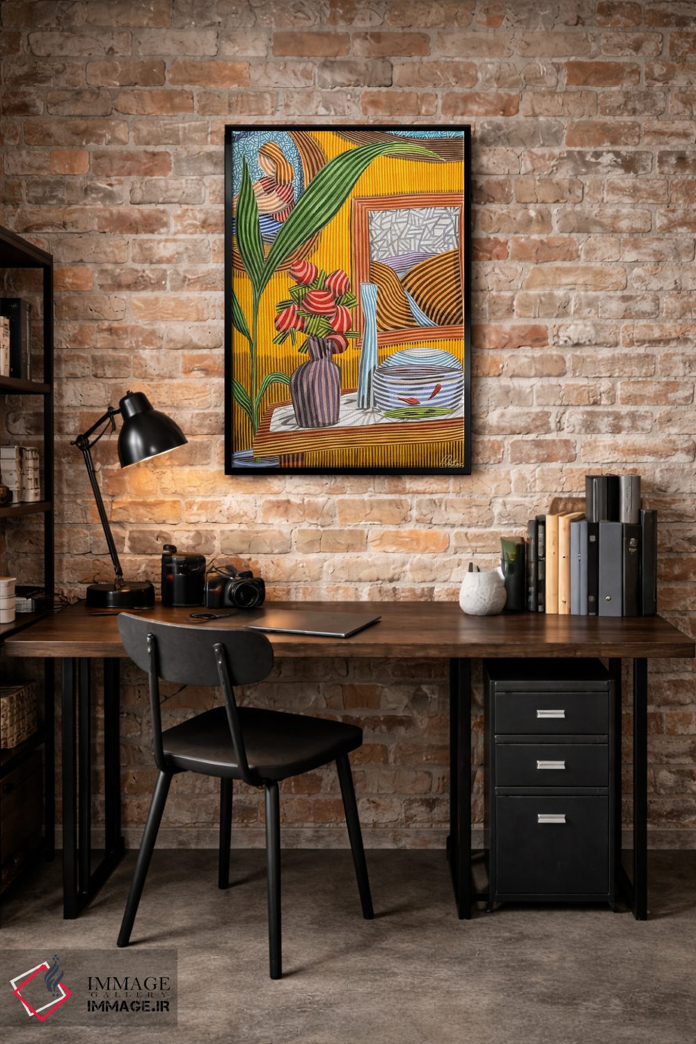 تابلو دکوراتیو طبیعت بی جان با ماهی و گل های قرمز اثر خاویر اورتاس - D4B