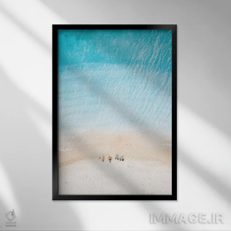 تابلو دکوراتیو مردم در ساحل اثر جیمز وودیکا - نمای قابدار مشکی