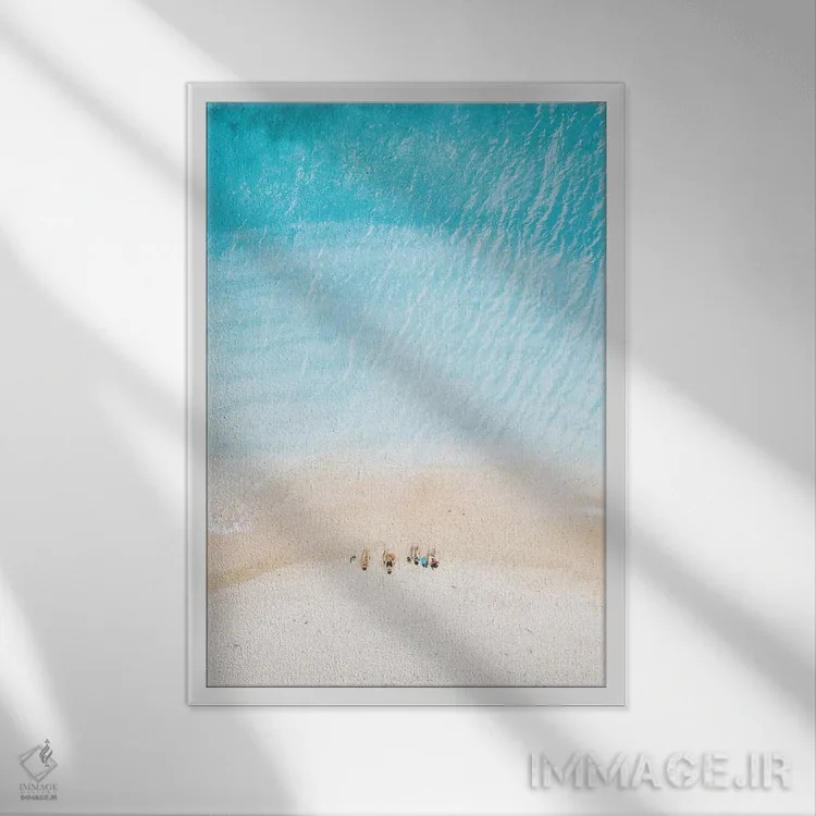 تابلو دکوراتیو مردم در ساحل اثر جیمز وودیکا - نمای قابدار سفید