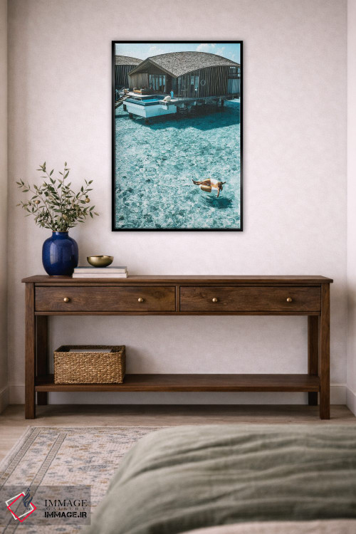 تابلو دکوراتیو دختر با حلقه استخر در بنگالوهای مالدیو اثر جیمز وودیکا - D5B