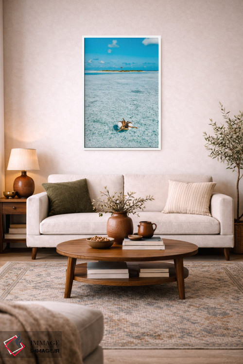 تابلو دکوراتیو دختر با حلقه استخر در جزیره مالدیو اثر جیمز وودیکا - D3W