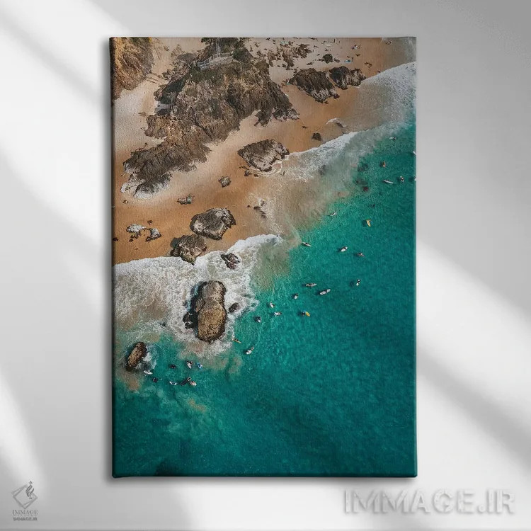 تابلو دکوراتیو موج سواران پوینت برک بایرون اثر جیمز وودیکا - نمای روبهرو روی دیوار