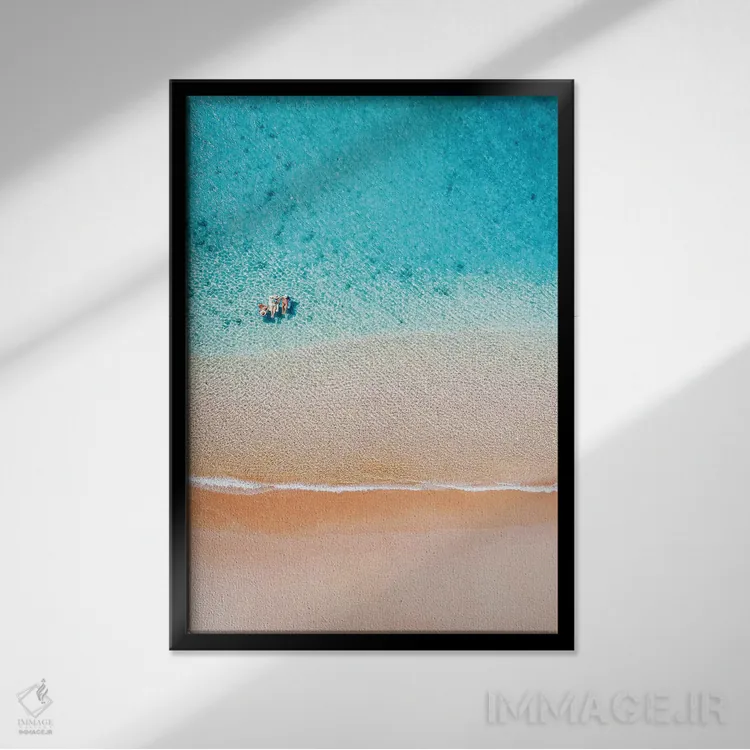 تابلو دکوراتیو دوستان شناور تابستانی در ساحل اثر جیمز وودیکا - نمای قابدار مشکی