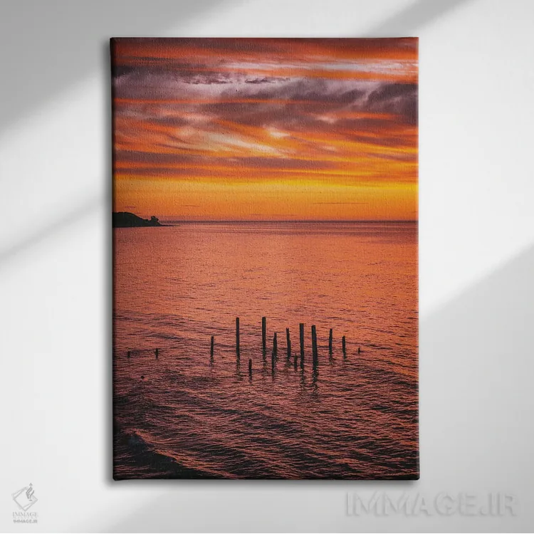 تابلو دکوراتیو پایه های اسکله در غروب اثر جیمز وودیکا - نمای روبهرو روی دیوار