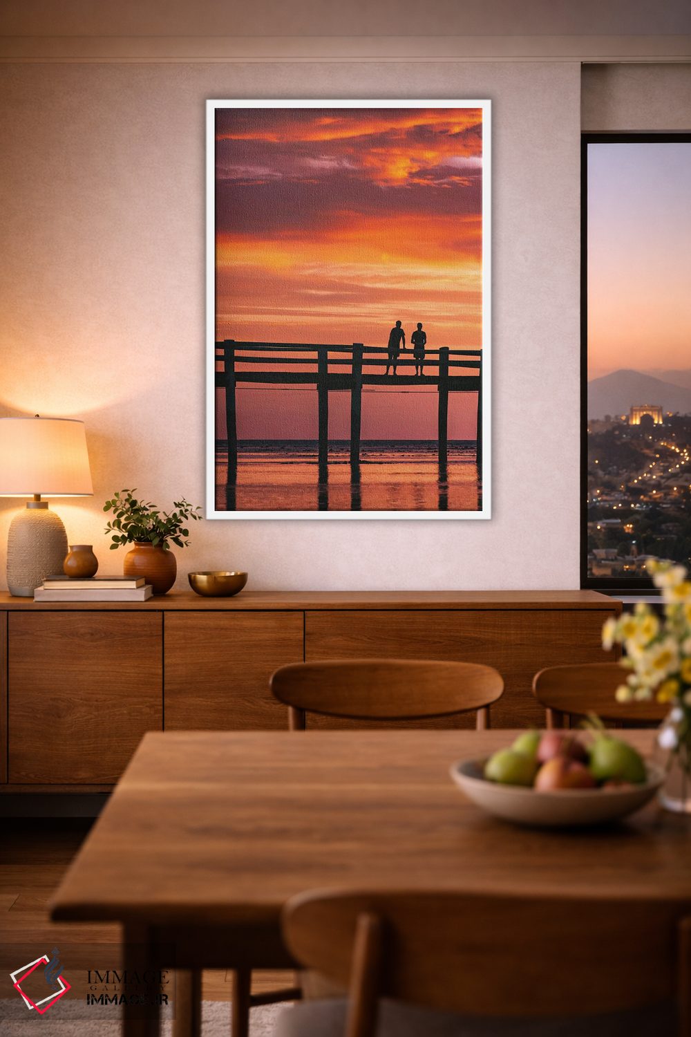 تابلو دکوراتیو اسکله جزیره در غروب با افراد به شکل سایه اثر جیمز وودیکا - D1W