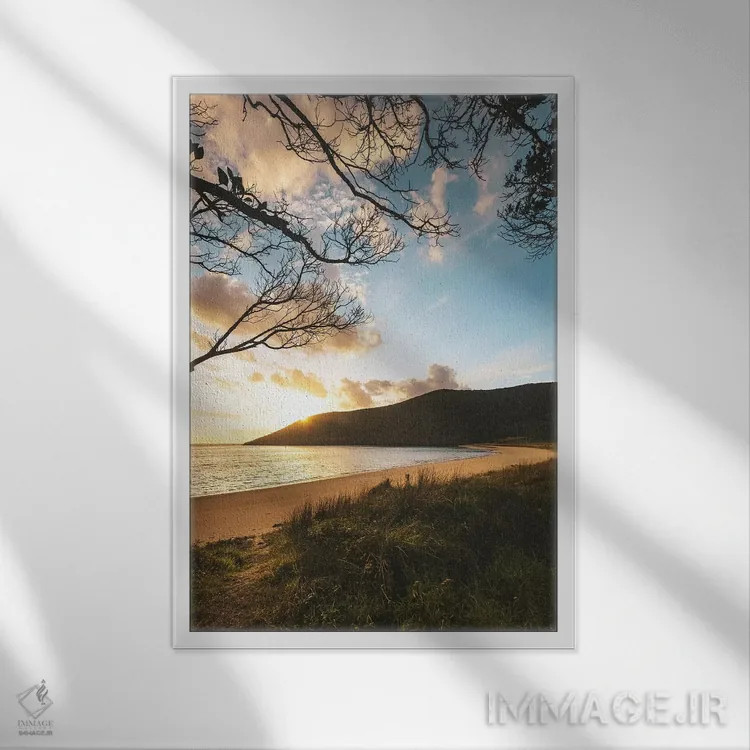 تابلو دکوراتیو غروب آرام در کنار ساحل اثر جیمز وودیکا - نمای قابدار سفید