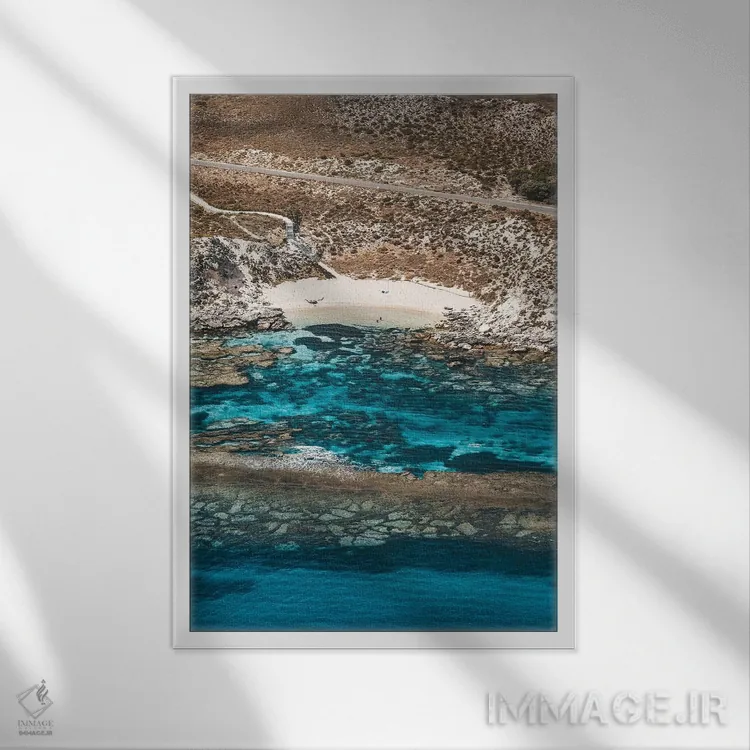 تابلو دکوراتیو نمای هوایی سازه های سنگی خلیج کوچک آرمسترانگ اثر جیمز وودیکا - نمای قابدار سفید