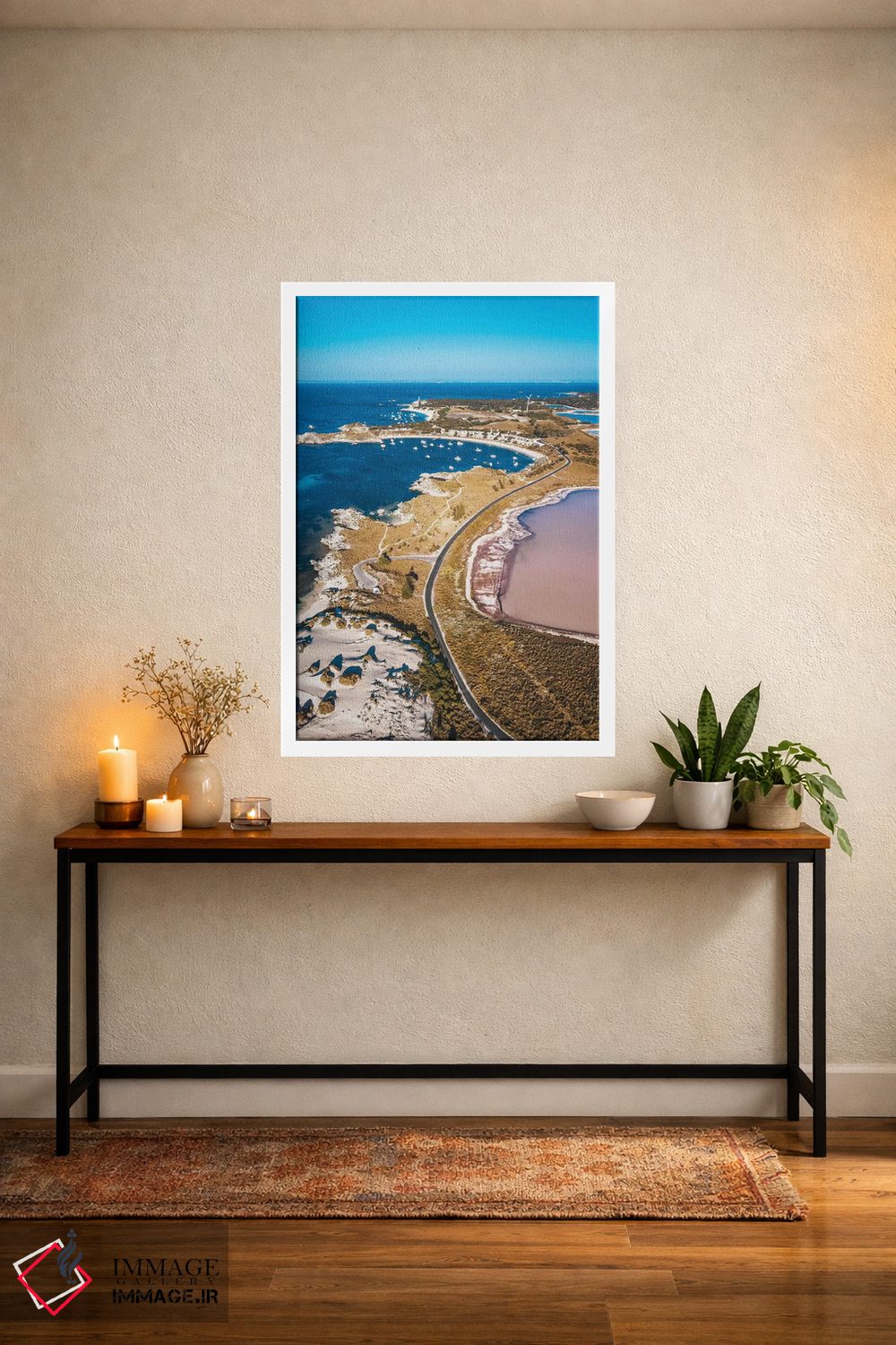 تابلو دکوراتیو جاده ساحلی با دریاچه صورتی اثر جیمز وودیکا - D2W