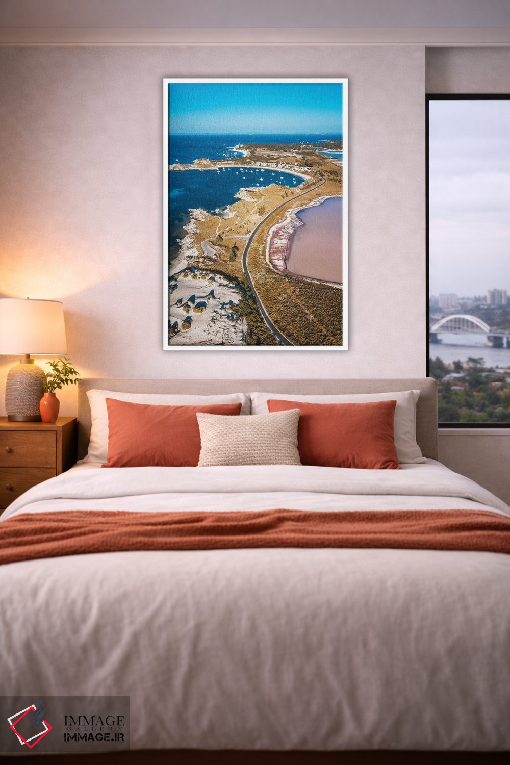 تابلو دکوراتیو جاده ساحلی با دریاچه صورتی اثر جیمز وودیکا - D4W