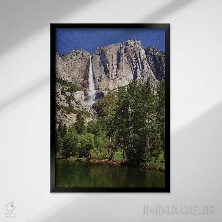 تابلو دکوراتیو California, Yosemite National Park. Yosemite Falls And Merce… اثر جینز گالری - نمای قابدار مشکی