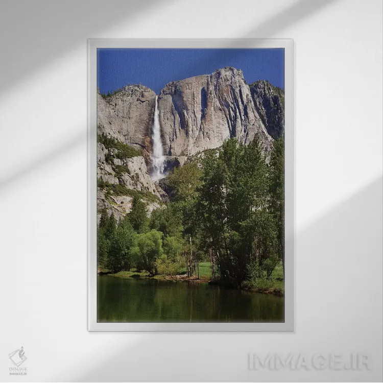 تابلو دکوراتیو California, Yosemite National Park. Yosemite Falls And Merce… اثر جینز گالری - نمای قابدار سفید