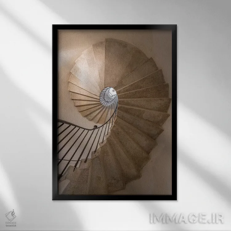 تابلو دکوراتیو Venice. Spiral stairwell.,ایتالیا، ونیز. راه پله پیچ دار اثر جینز گالری - نمای قابدار مشکی