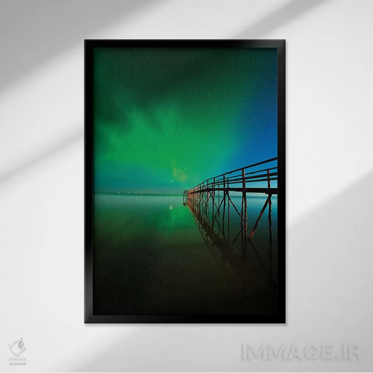 تابلو دکوراتیو Manitoba, Winnipeg. Northern Lights reflected in Lake Winnip… اثر جینز گالری - نمای قابدار مشکی