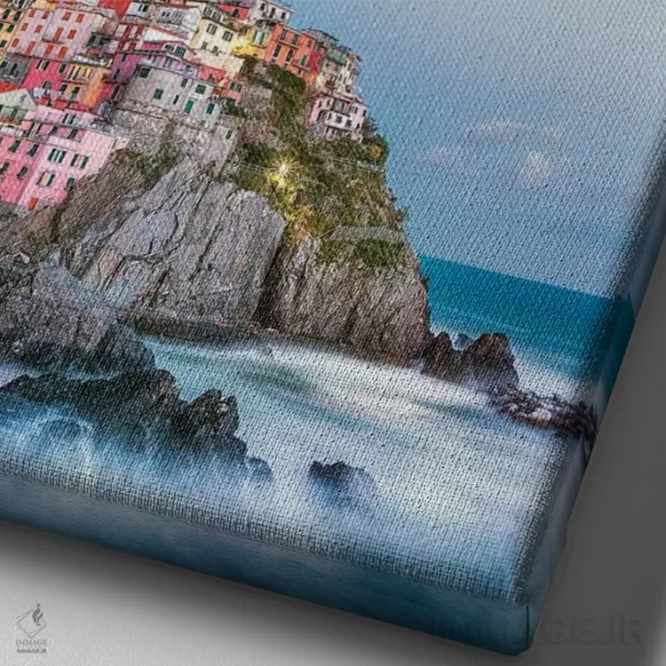 تابلو دکوراتیو Manarola. Cloud over coastal town.,ایتالیا، مانارولا. ابر با… اثر جینز گالری - نمای نزدیک بافت بوم